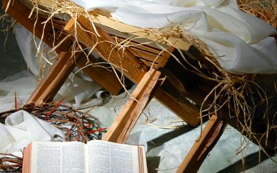 Manger, crown of thorns, and Bible