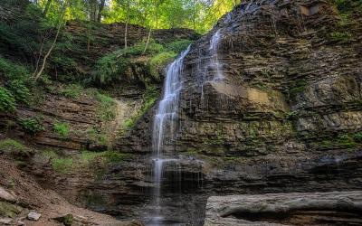 Tiffany Falls Joe deSousa, CC0, via Wikimedia Commons https://upload.wikimedia.org/wikipedia/commons/9/94/Tiffany_Falls%2C_Hamilton%2C_Ontario_%2820876497802%29.jpg 