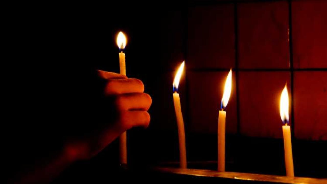 https://www.freepik.com/premium-photo/cropped-hand-holding-illuminated-candle_131588603.htm#fromView=image_search_similar&page=2&position=28&uuid=ca061ccf-8688-4cd3-b904-f24871f6f873&query=candle+lighting+passing