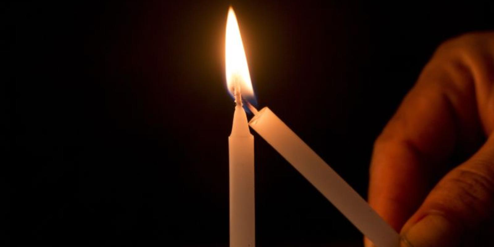 https://www.freepik.com/premium-photo/cropped-hand-lighting-candle-against-black-background_115927955.htm#fromView=image_search_similar&page=4&position=12&uuid=ca061ccf-8688-4cd3-b904-f24871f6f873&query=candle+lighting+passing