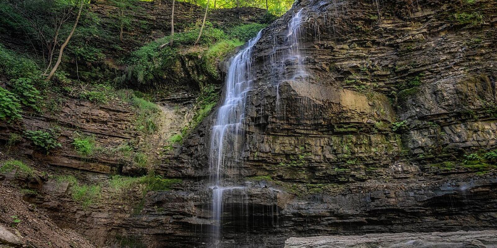 Tiffany Falls Joe deSousa, CC0, via Wikimedia Commons https://upload.wikimedia.org/wikipedia/commons/9/94/Tiffany_Falls%2C_Hamilton%2C_Ontario_%2820876497802%29.jpg 