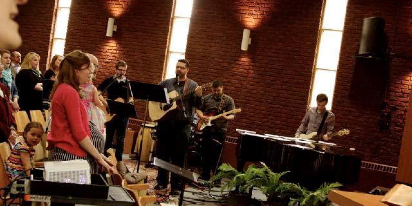 Humbervale Park Baptist Church Worship